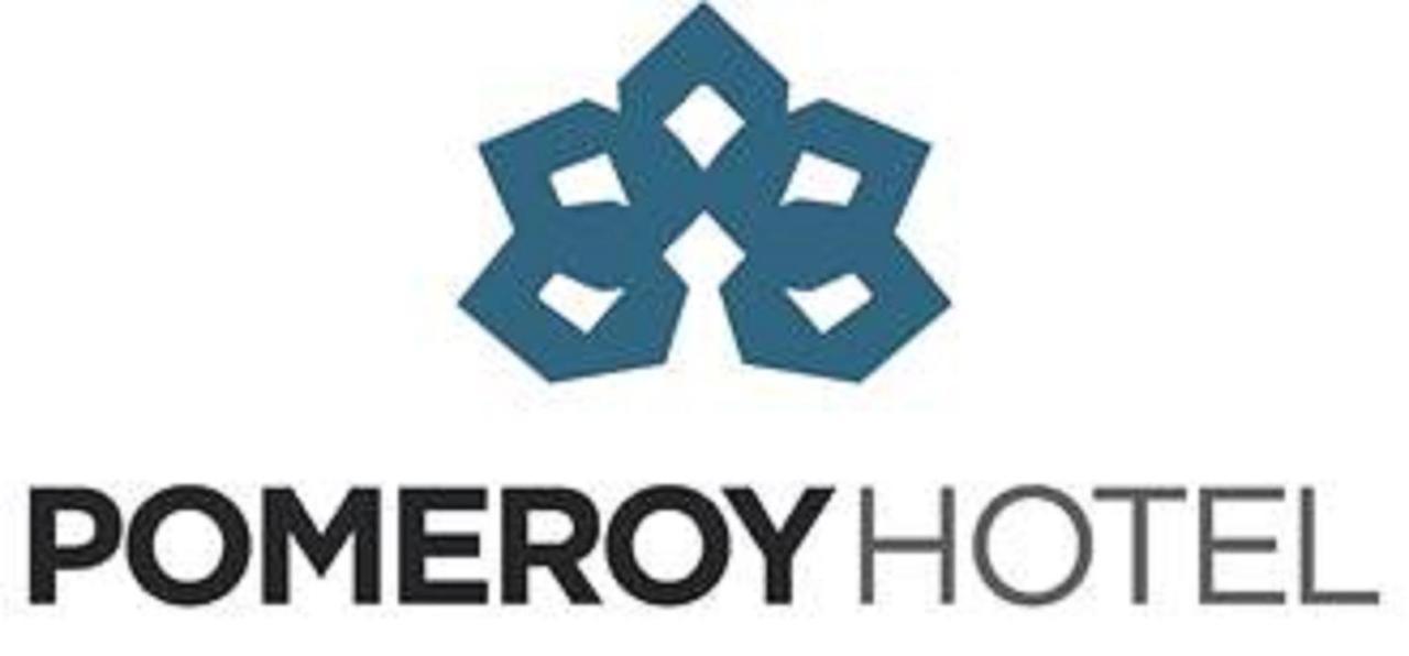 Pomeroy Hotel Fort McMurray Exterior foto