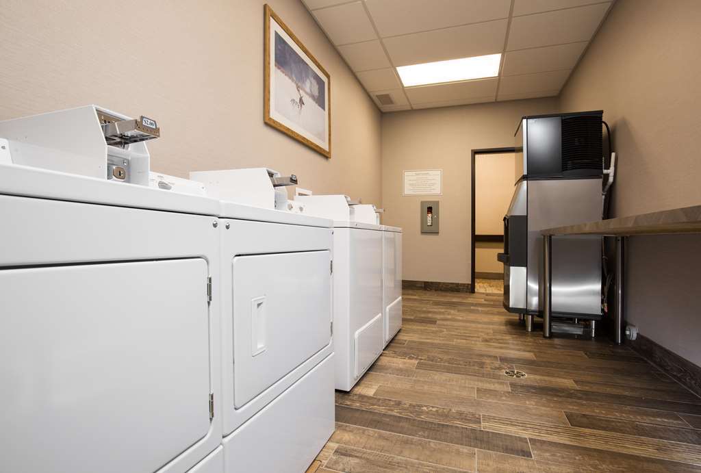 Pomeroy Hotel Fort McMurray Einrichtungen foto