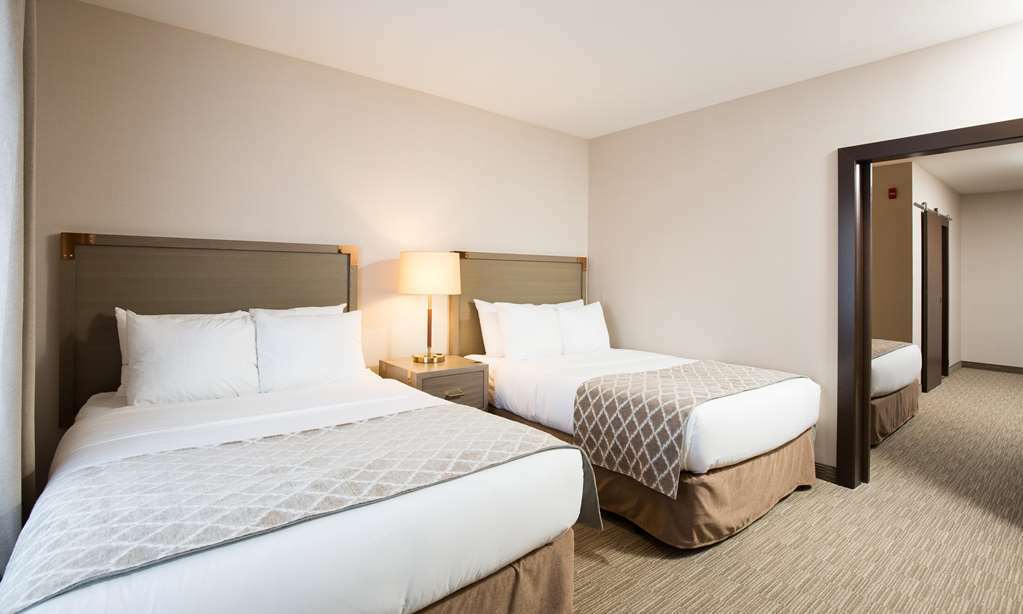 Pomeroy Hotel Fort McMurray Zimmer foto